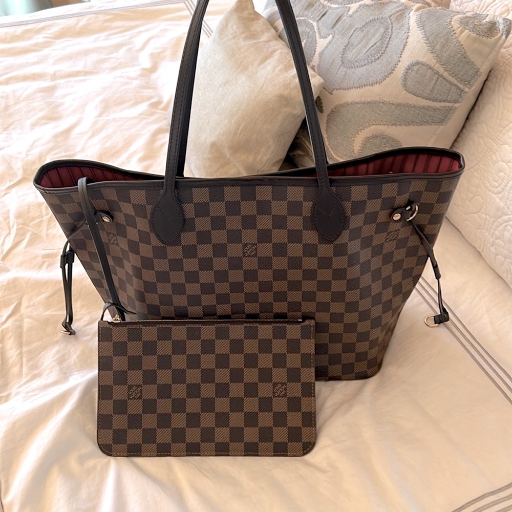 Louis Vuitton Neverfull MM